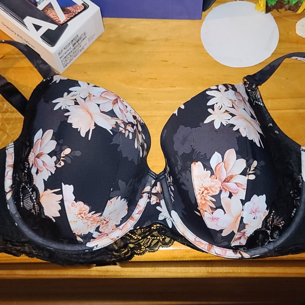 Brand new womens bra